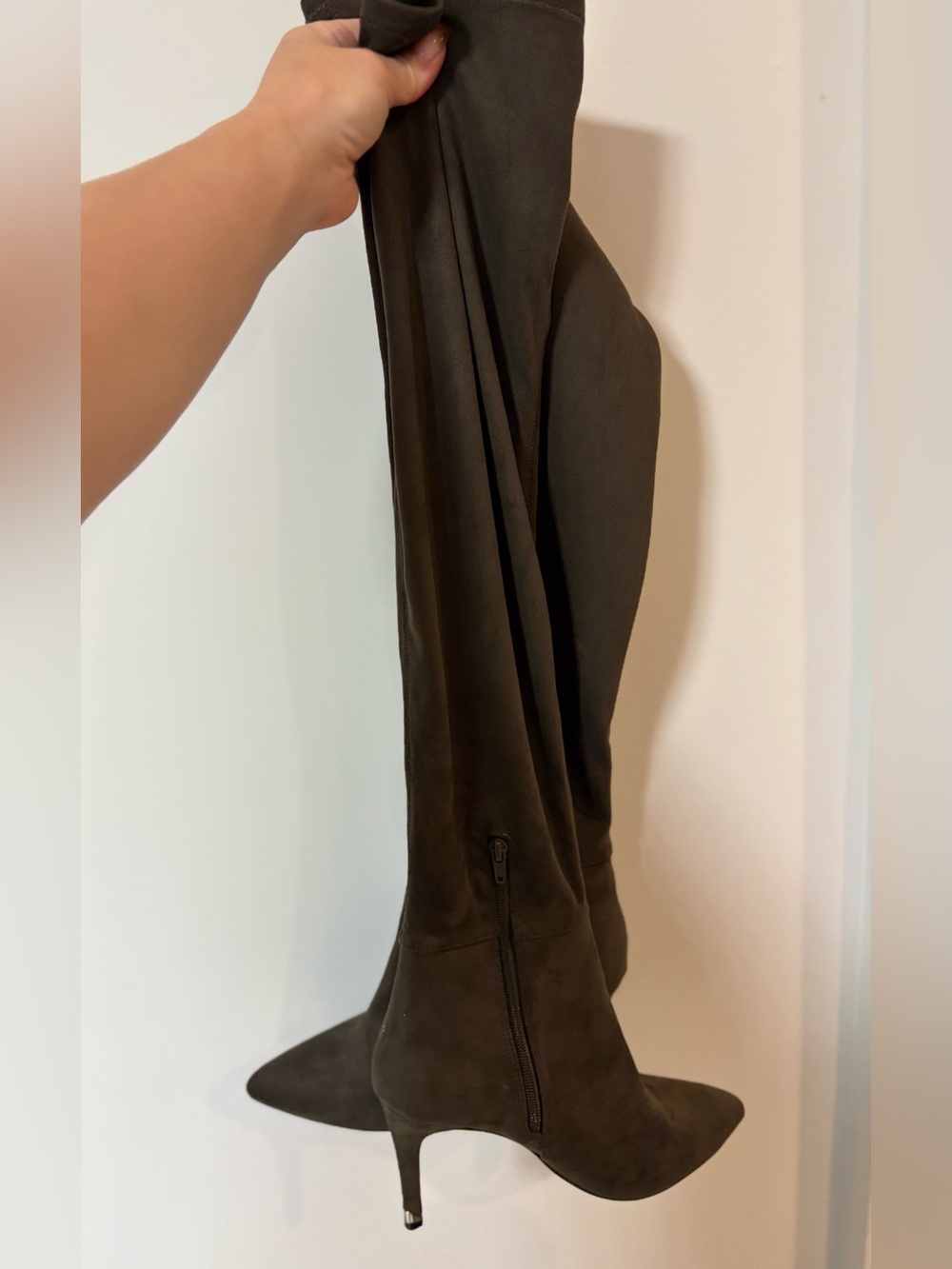 CALL IT SPRING Women's Olive Knee High Faux Suede Pointed-Toe Stiletto Boots
